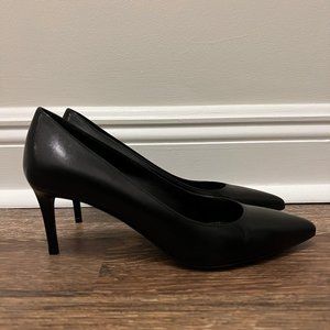 Saint Laurent Paris 65 Pump Black Leather